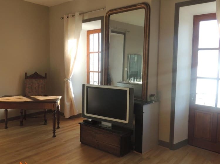 펜션 Château De Montréal