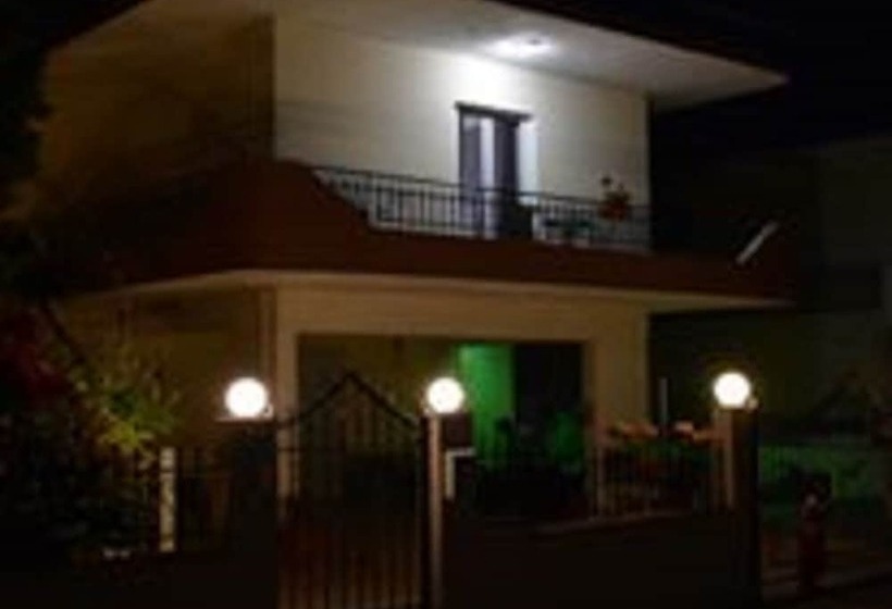 膳宿费 Galotel Agnoudas Near The Airport