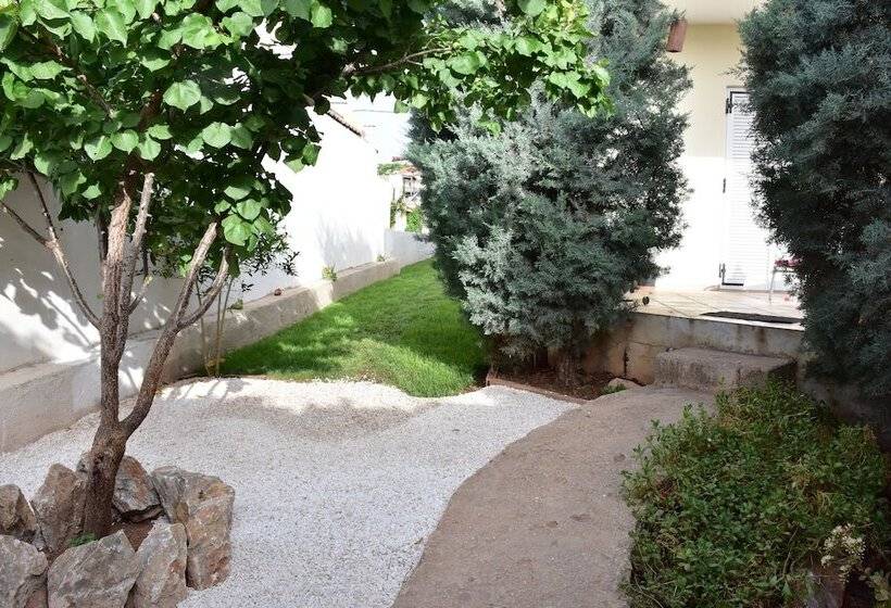 膳宿费 Galotel Agnoudas Near The Airport