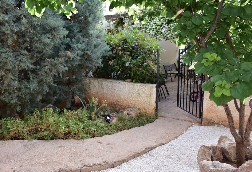 膳宿费 Galotel Agnoudas Near The Airport