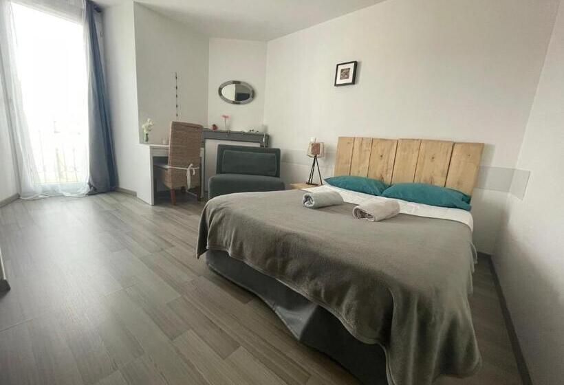 Пансион Gîte:sur Le Chemin