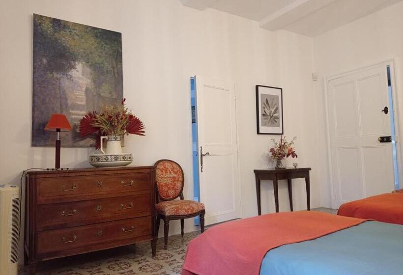 بنسيون La Bastide De Boisset