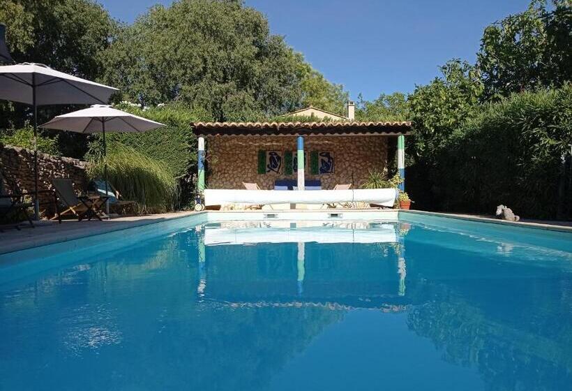 بنسيون La Bastide De Boisset