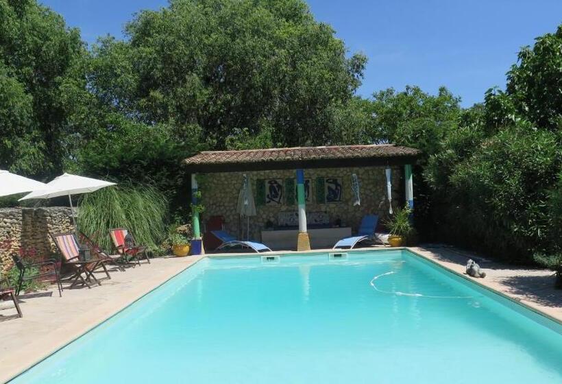 بنسيون La Bastide De Boisset