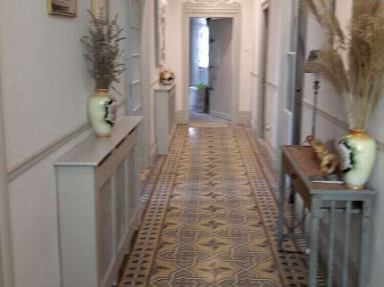 بنسيون La Grande Maison Allemans