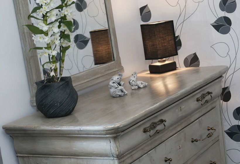 بنسيون La Grande Maison Allemans