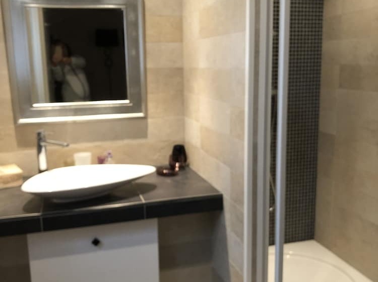 Пансион Les Roches Rouges Chambres D Hôtes