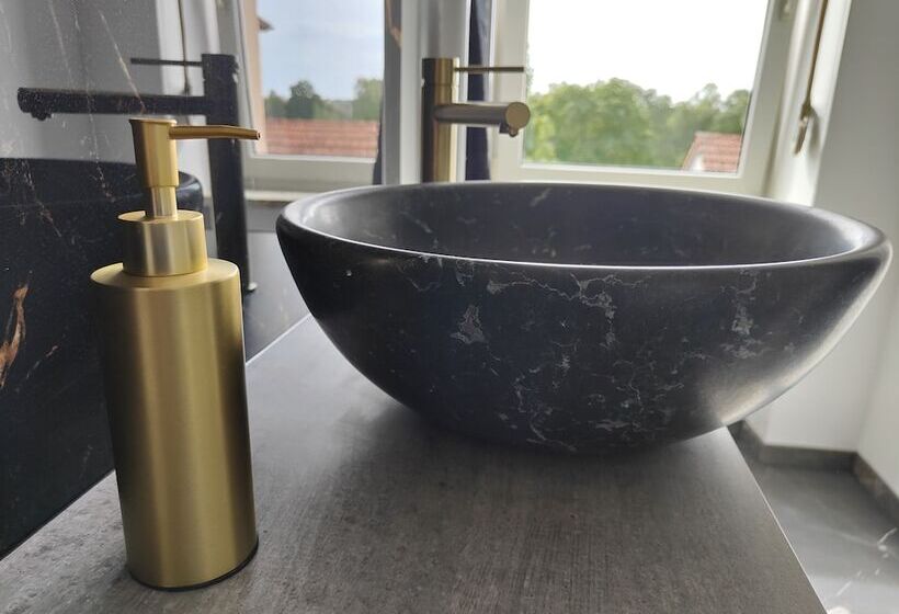 Private & Comfortable Apartments