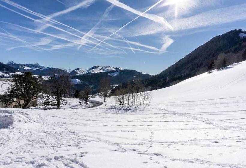 אתר נופש Les Cimes Du Léman