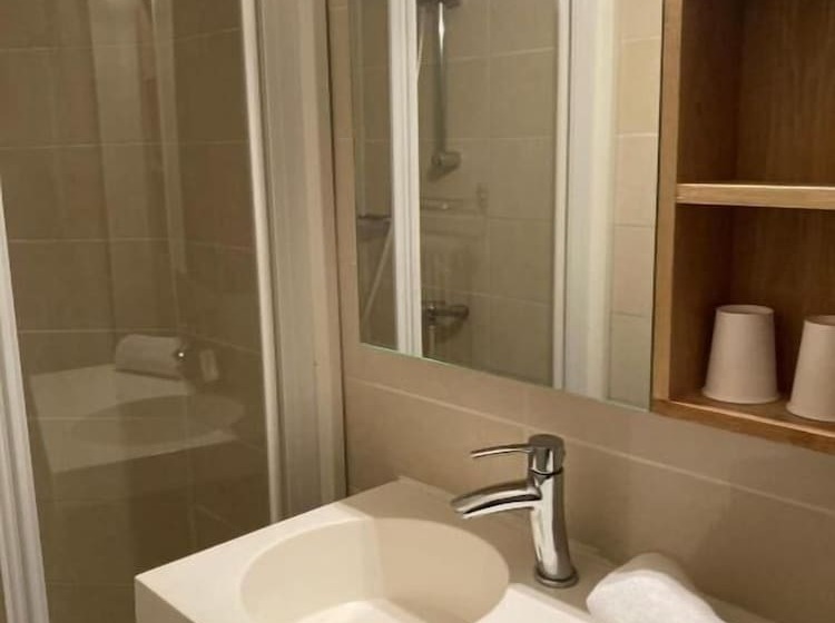 אתר נופש Les Cimes Du Léman