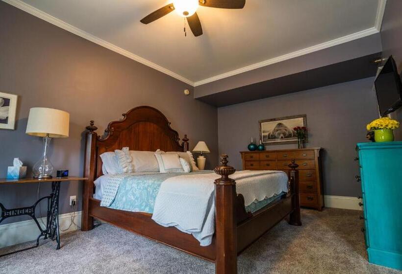 The Nordic Pineapple Bed And Breakfast