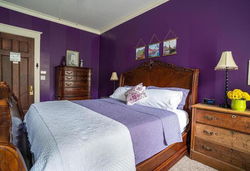 The Nordic Pineapple Bed And Breakfast