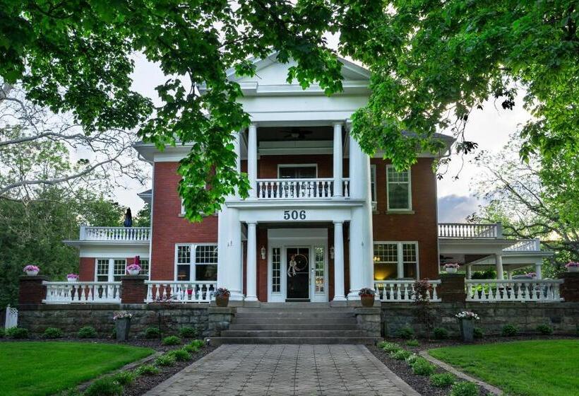 The Nordic Pineapple Bed And Breakfast