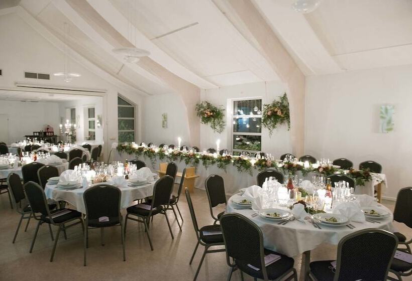 فندق صغير Ivögården Mat & Vingård