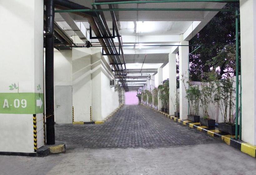 ユースホステル Oyo 266 Margonda Residence 5