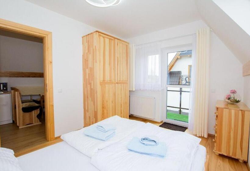 Apartamenty Toporowe Domki