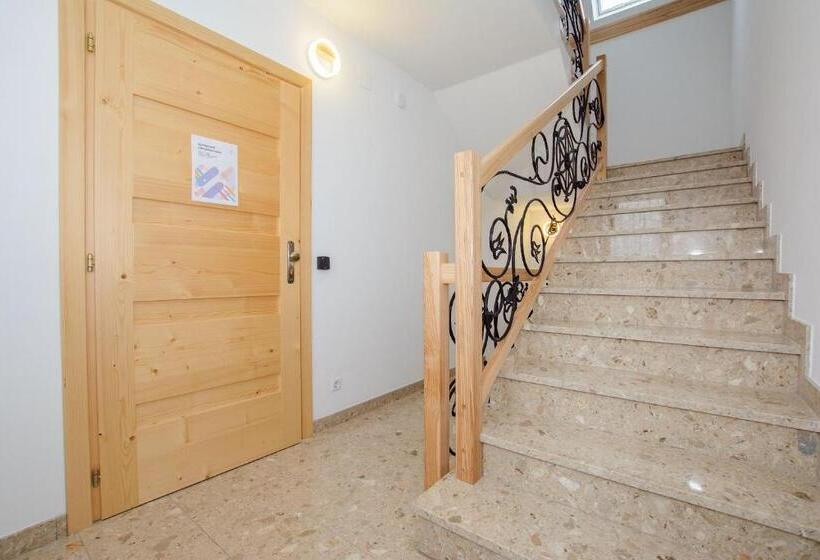 Apartamenty Toporowe Domki