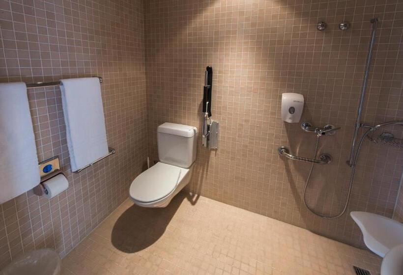 Ascott Hotel & Restaurant