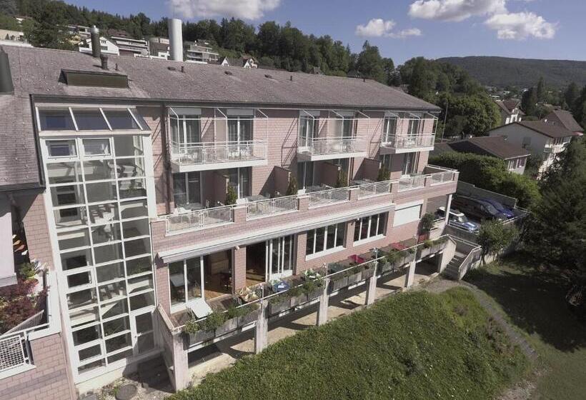 Ascott Hotel & Restaurant