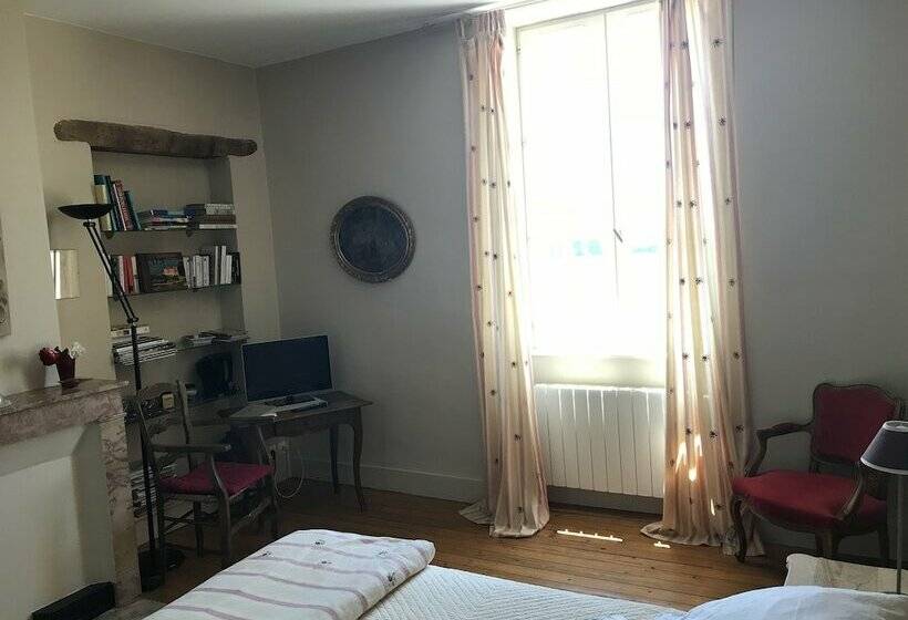 ベッドアンドブレックファースト Ancienne Ecole Du Chapuy