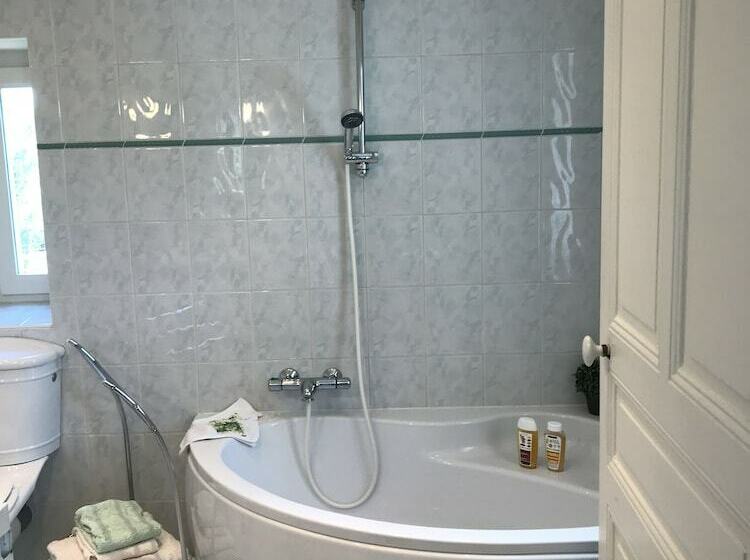 ベッドアンドブレックファースト Ancienne Ecole Du Chapuy