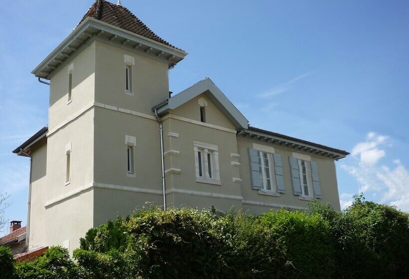 ベッドアンドブレックファースト Ancienne Ecole Du Chapuy