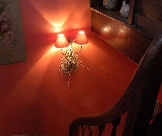 ベッドアンドブレックファースト Ancienne Ecole Du Chapuy