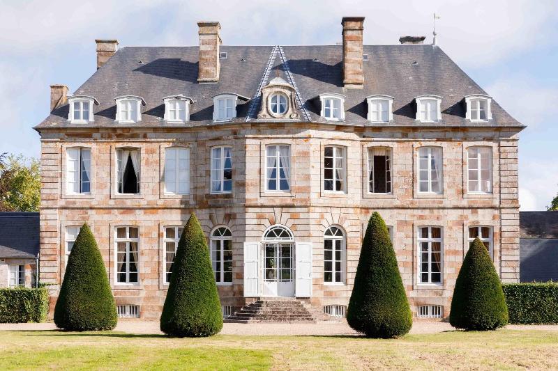 مبيت وإفطار Château De Boucéel   Mont Saint Michel