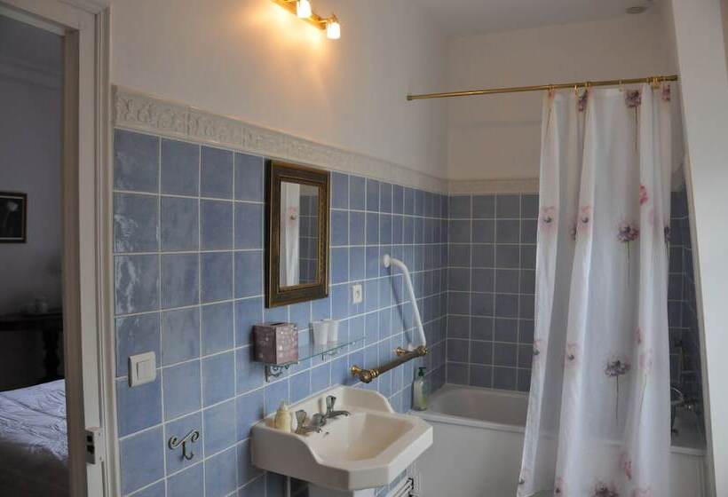 민박 Château De La Chaussée