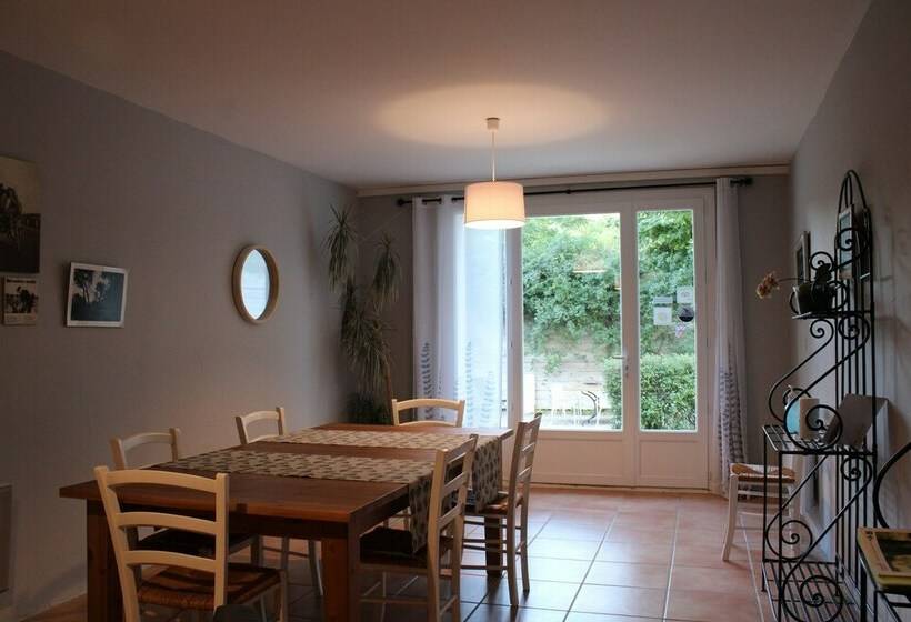 مبيت وإفطار Domaine Sainte Marie Des Ollieux