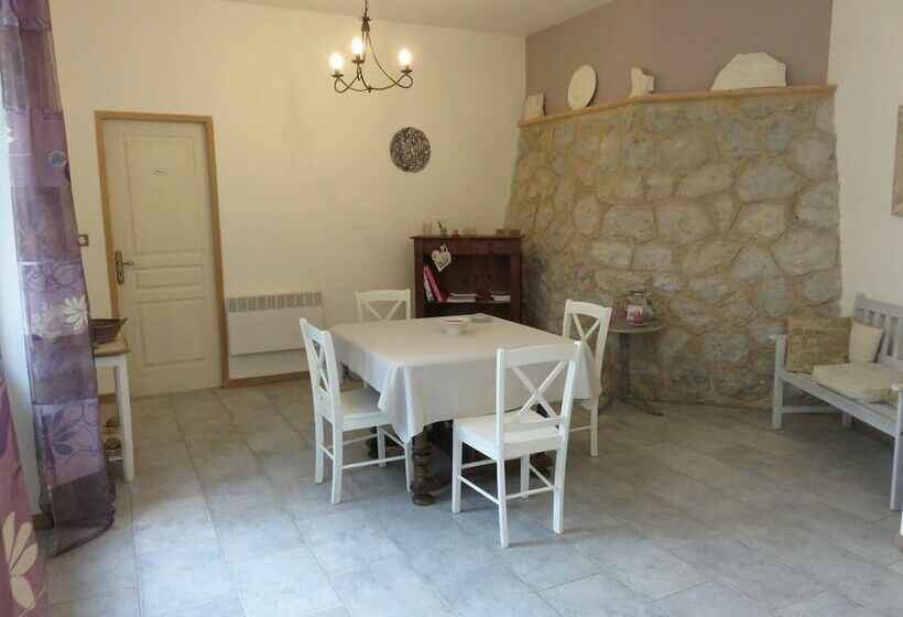 مبيت وإفطار Domaine Sainte Marie Des Ollieux