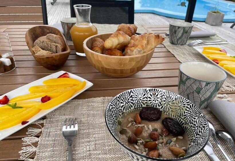 مبيت وإفطار La Grange Du Coulin