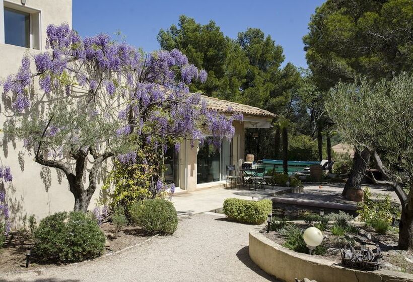 住宿加早餐  L’éléphant De Vaugines