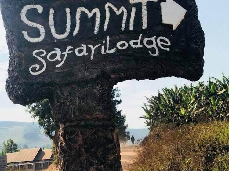 تختخواب و صبحانه Summit Safari Lodge