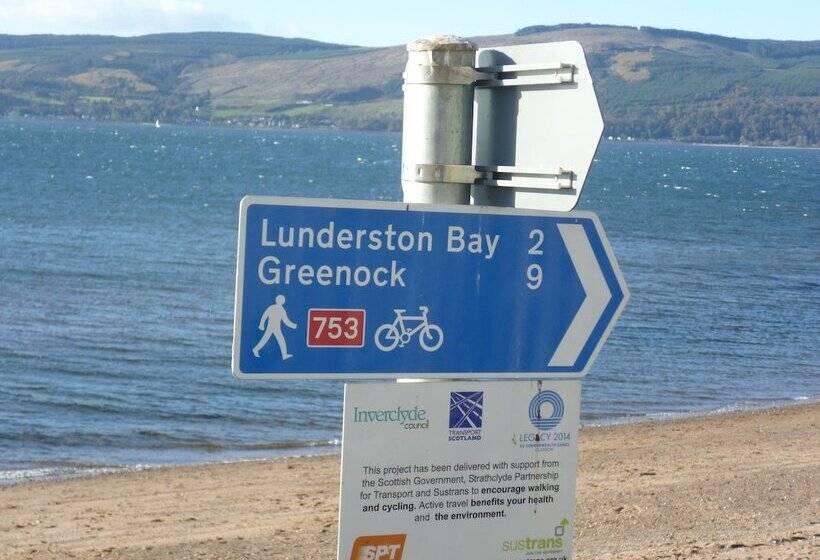 مبيت وإفطار The Foresters Guest House