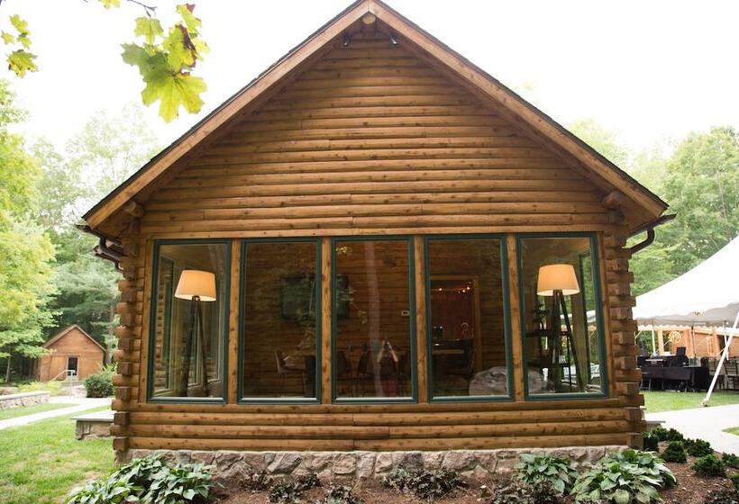 Chatfield Hollow Inn