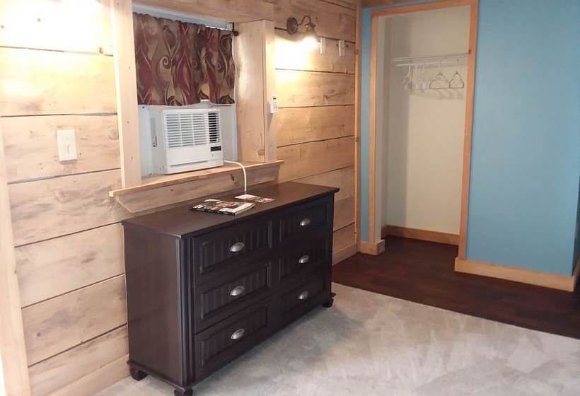 Chautauqua Hillcrest Inn