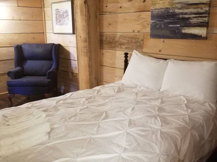 Chautauqua Hillcrest Inn