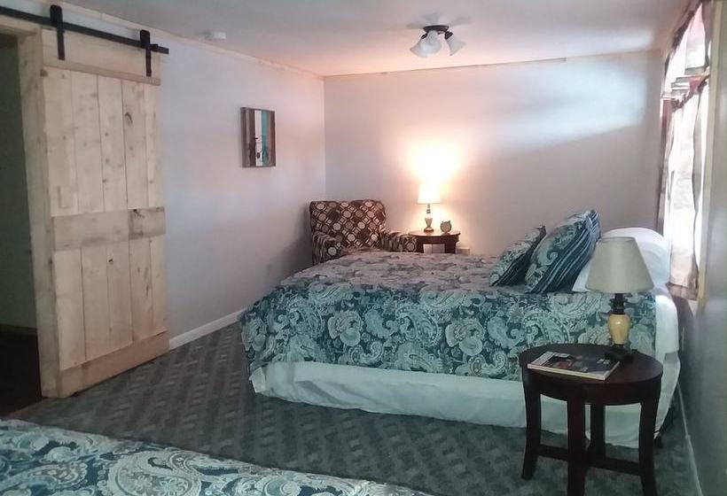 Chautauqua Hillcrest Inn