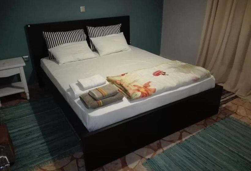 Ts George S Apartments By The Airport