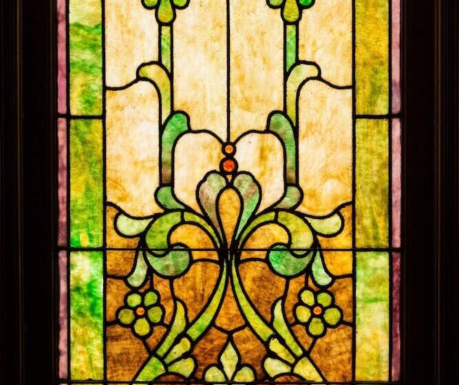 Honeybee Inn Bed & Breakfast