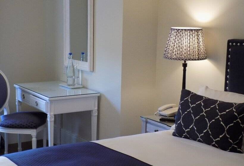 簡易ホテル Flynns Of Termonfeckin