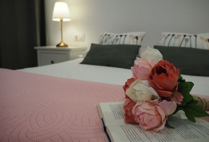 فندق فئة نجمة واحدة La Terraza