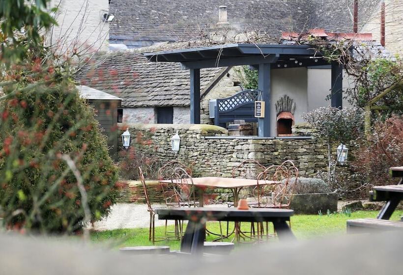 فندق فئة نجمة واحدة The Kings Arms