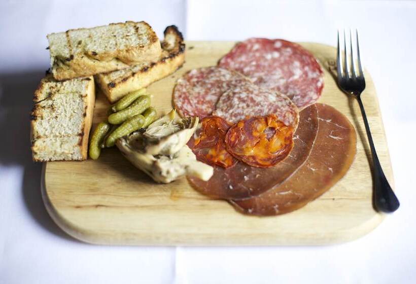 فندق فئة نجمة واحدة The Kings Arms