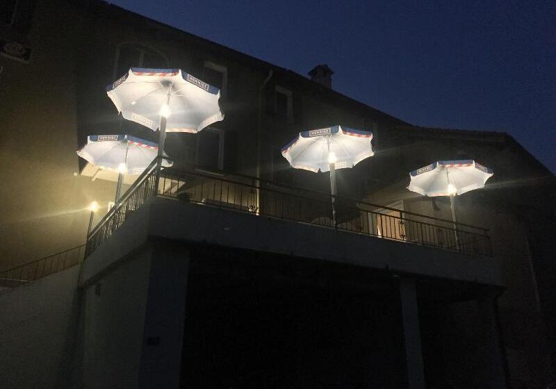 호텔 Albergo Ristorante Belcantone