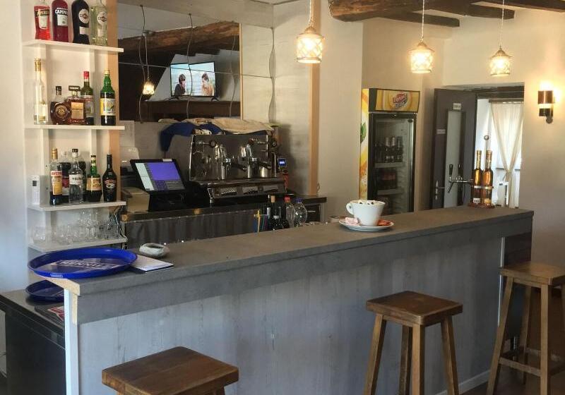 호텔 Albergo Ristorante Belcantone
