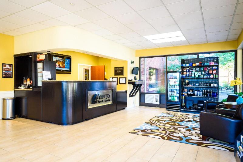 ホテル Asbury Inn & Suites