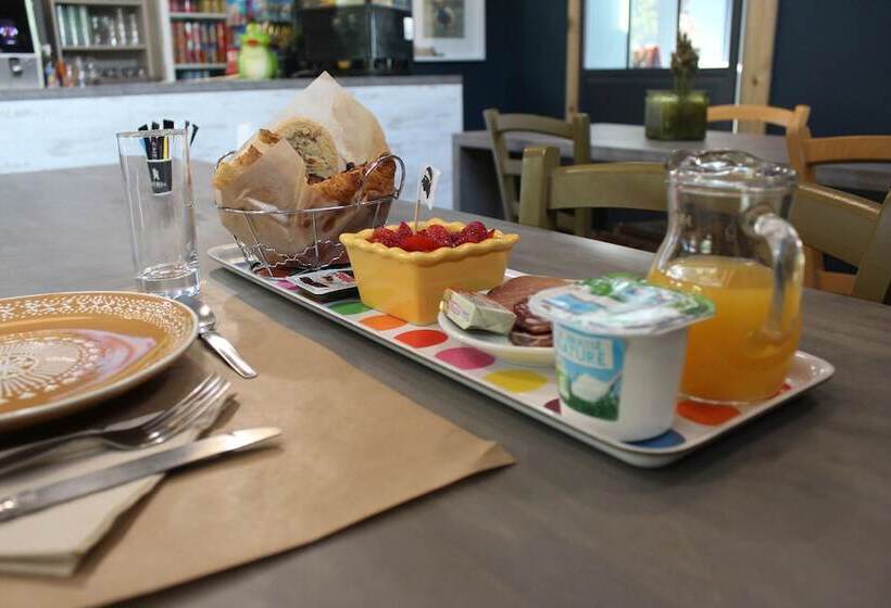 Отель Ascosa Aventure