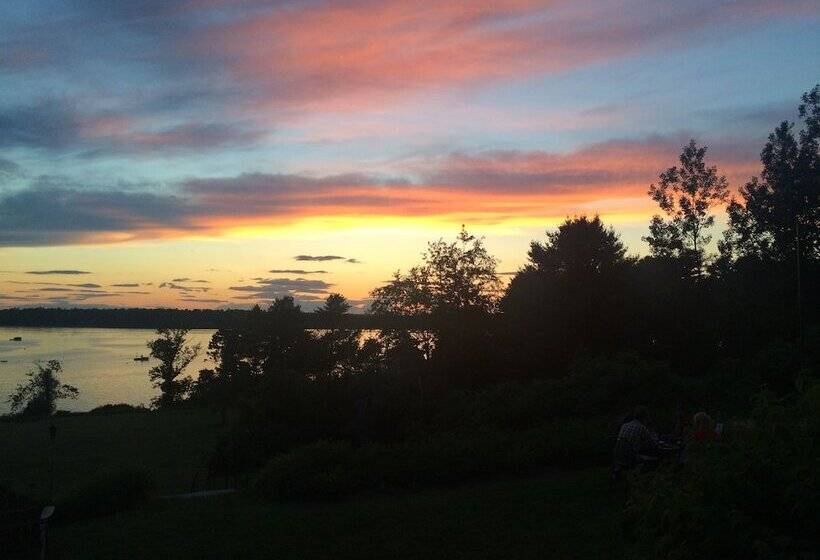 Отель Chebeague Island Inn